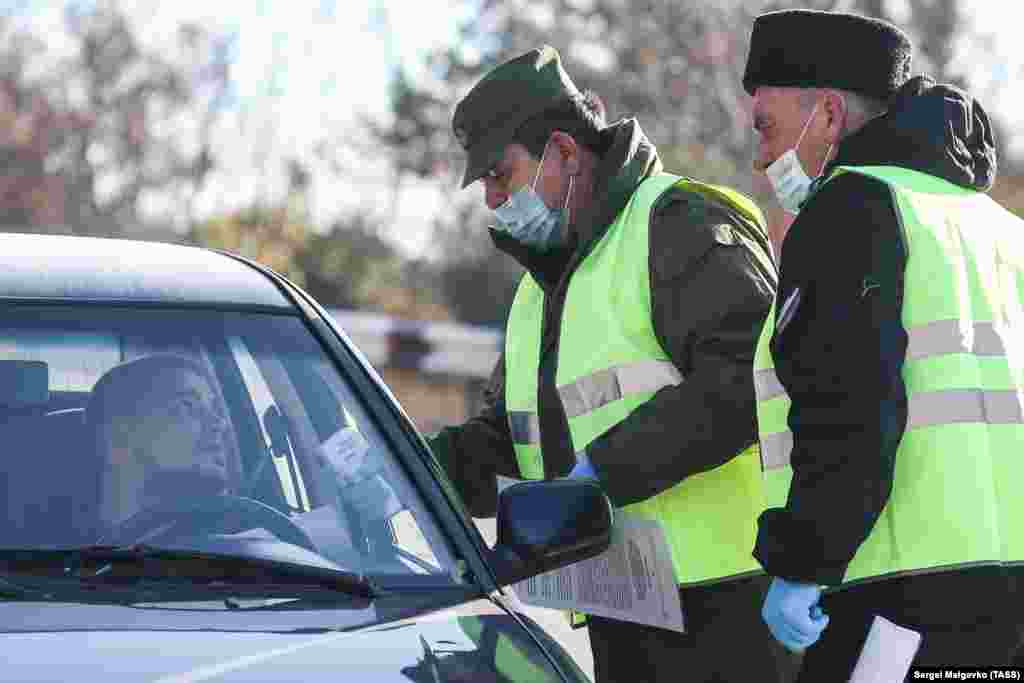 Якщо в&#39;їзд чи виїзд здійснюється громадянином із якихось екстрених причин, то кожна ситуація розглядатиметься окремо на блокпосту