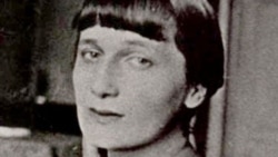 Anna Akhmatova öz "Rekviyem"ini oxuyur