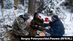 Ритуальная каши и суп обязательны и на марийских молениях в священных рощах