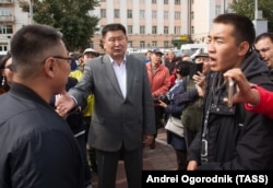 Вячеслав Мархаев во время стихийного митинга против фальсификации на выборах мэра Улан-Удэ, сентябрь 2019 года