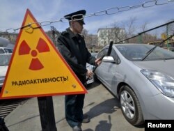 В апреле 2011 года, после аварии на АЭС Фукусима, ввозимые машины из Японии подвергались еще более жесткому контролю