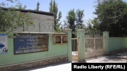 مدنی فعاله فهیمه وردک وايي چې ښځو ته باید هغه برنامې جوړې شي چې په هغې سره دوی پر ځان بسیا کیدلای شي.